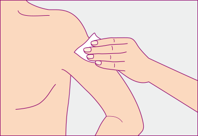 新しいアルコール消毒綿でおさえます。